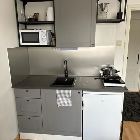 Cozy In Vallila - Apartman